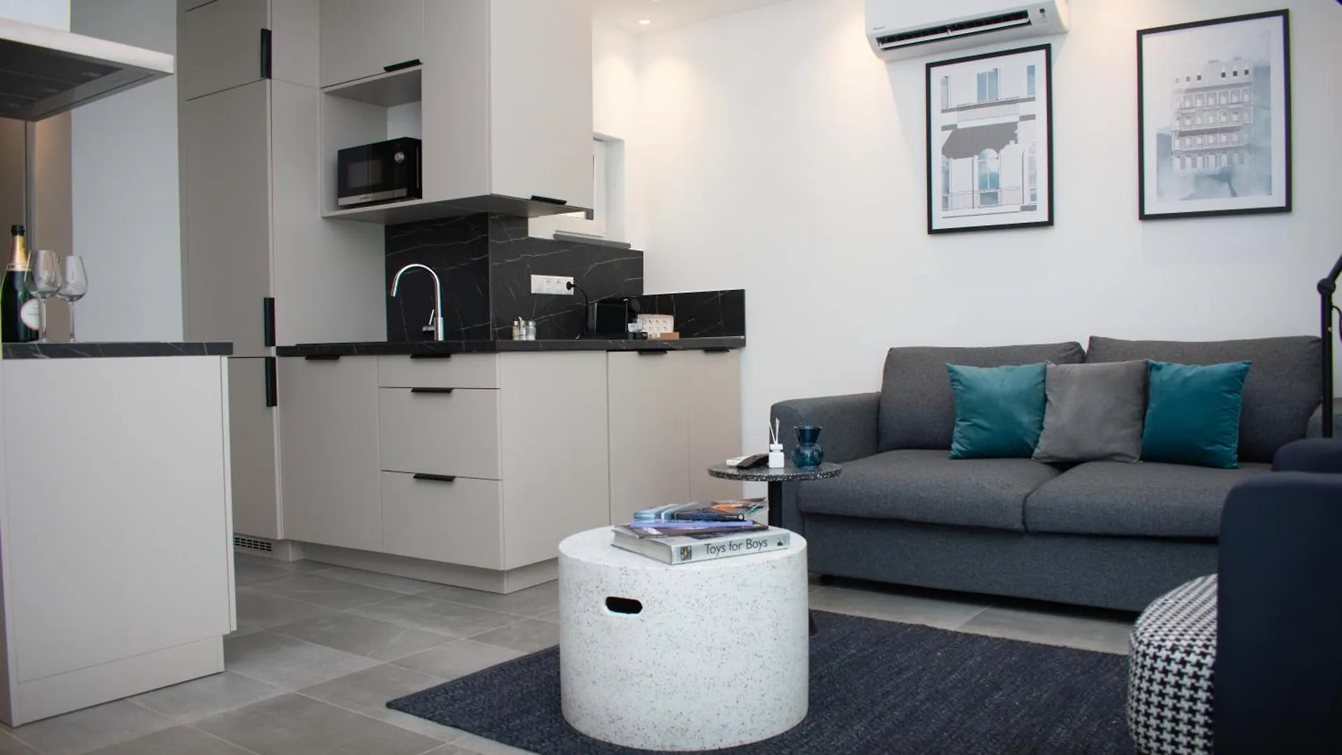 Daire Luxury Cozy 2 Bdr Downtown Apt.7 Budapeşte Macaristan