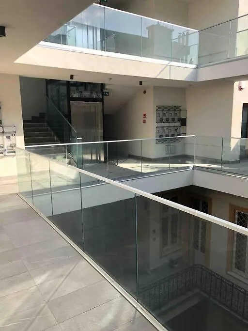 Apartamento Luxury Cozy 2 Bdr Downtown Apt.7 Budapest Hungría